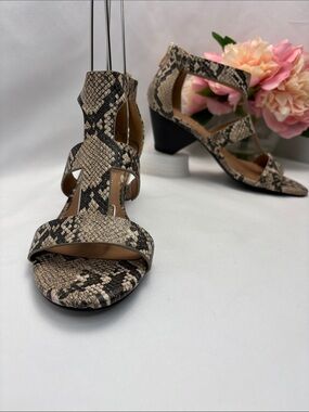 New‎ Directions Women’s 6.5 Snake-Print Open-Toe Heels in Beige and Black #410